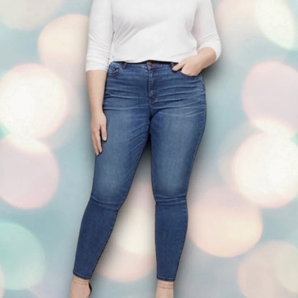 Lane Bryant Skinny Jeans In Sz 18 Long - Picture 1 of 7